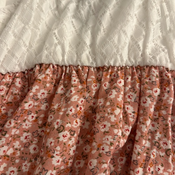 Spring dress - Picture 2 of 2